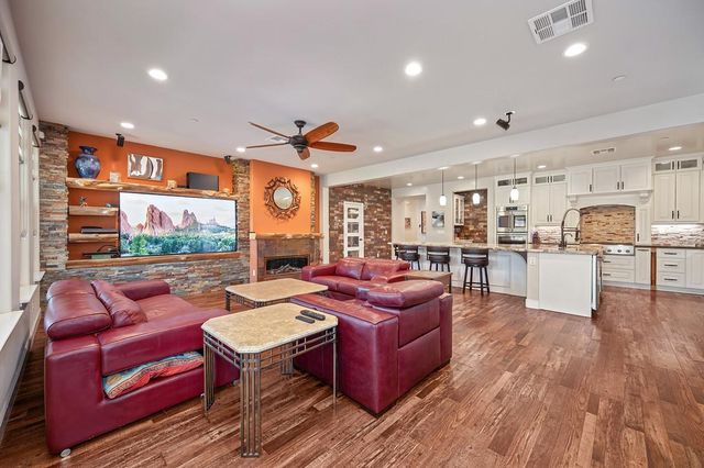 10095 Rio Moon Dr, Roseville, CA 95747