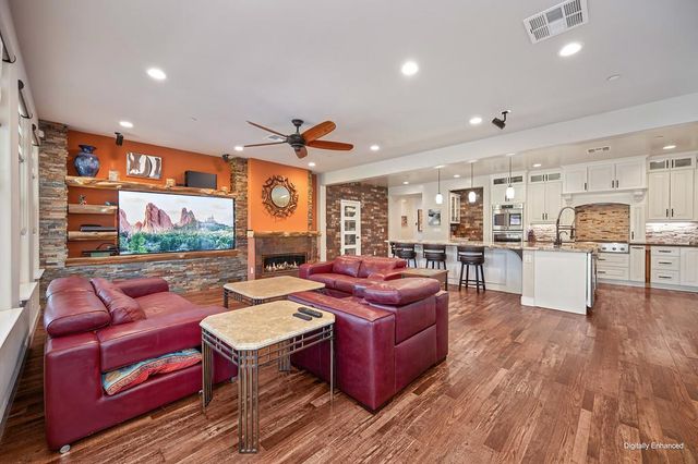 10095 Rio Moon Dr, Roseville, CA 95747