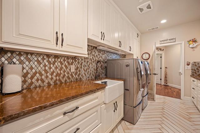 10095 Rio Moon Dr, Roseville, CA 95747