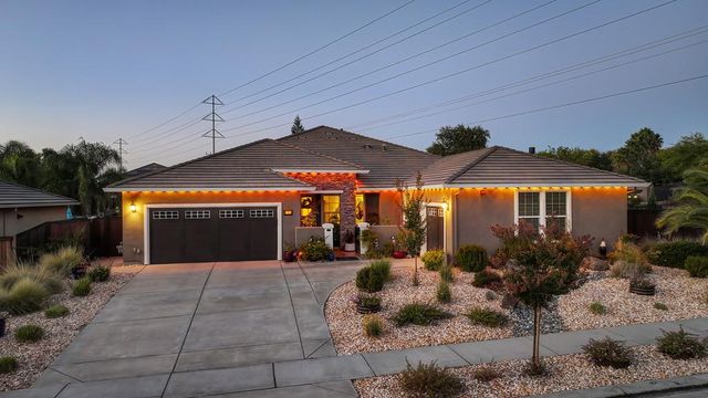 10095 Rio Moon Dr, Roseville, CA 95747
