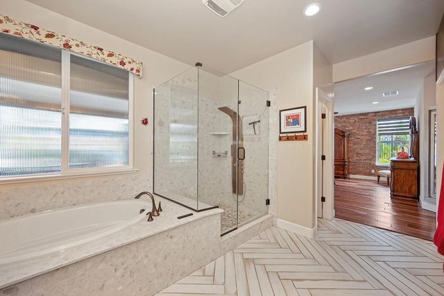10095 Rio Moon Dr, Roseville, CA 95747