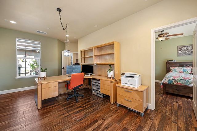 10095 Rio Moon Dr, Roseville, CA 95747