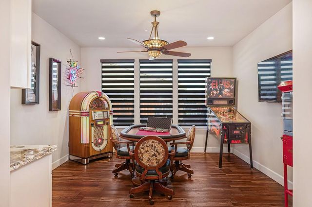 10095 Rio Moon Dr, Roseville, CA 95747