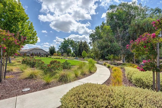 10095 Rio Moon Dr, Roseville, CA 95747