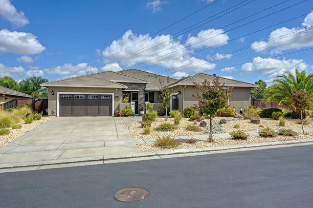 10095 Rio Moon Dr, Roseville, CA 95747