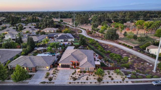 10095 Rio Moon Dr, Roseville, CA 95747
