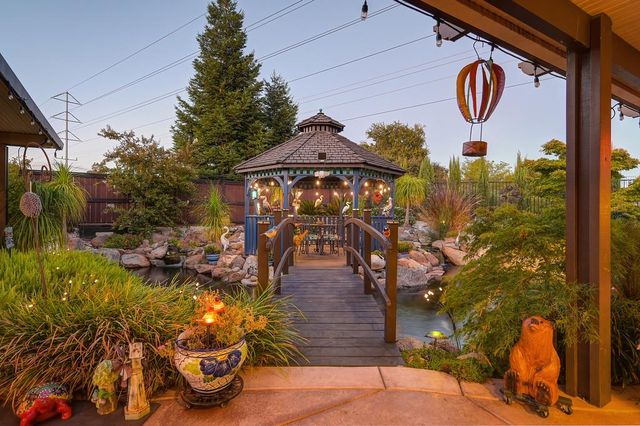 10095 Rio Moon Dr, Roseville, CA 95747