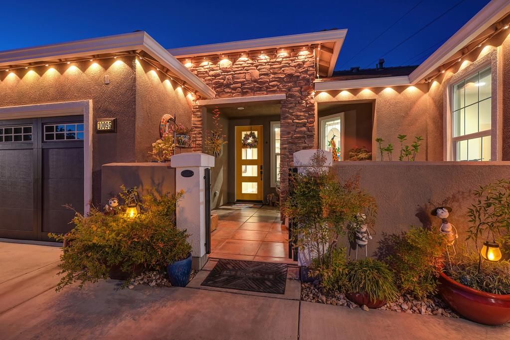 10095 Rio Moon Dr, Roseville, CA 95747