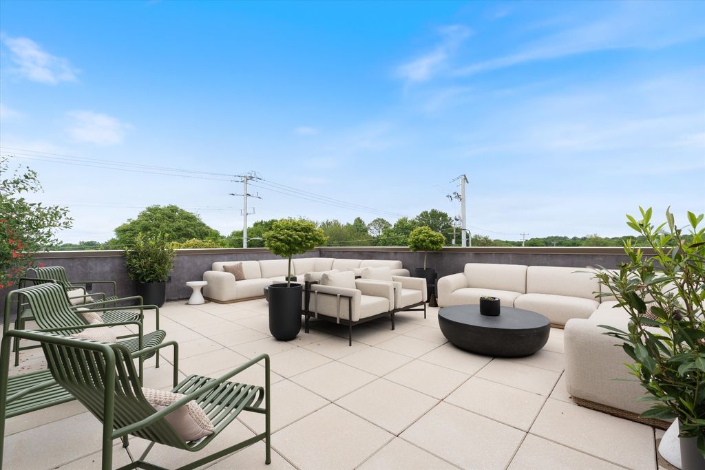 1090 Haysboro Ave # 203, Nashville, TN 37216