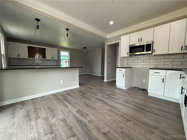 216 79th Street, Niagara Falls, NY 14304