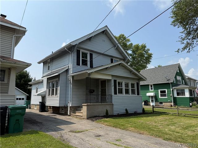 216 79th Street, Niagara Falls, NY 14304