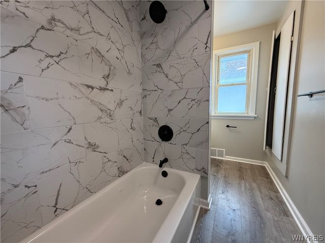 216 79th Street, Niagara Falls, NY 14304