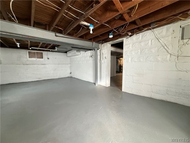 216 79th Street, Niagara Falls, NY 14304