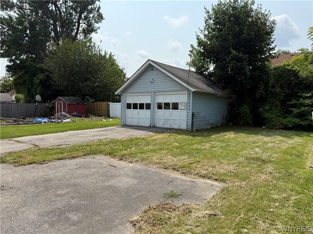 216 79th Street, Niagara Falls, NY 14304