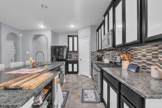9951 Lazy Cove Lane, Brookshire, TX 77423