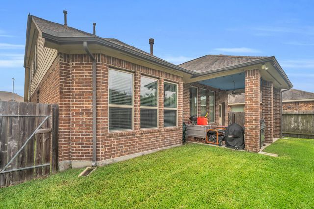 9951 Lazy Cove Lane, Brookshire, TX 77423