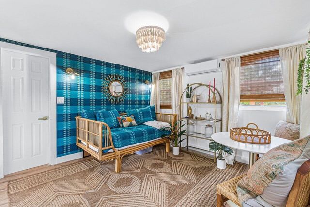 423 W Ocean Avenue, Lantana, FL 33462