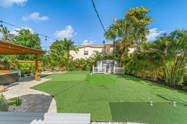 423 W Ocean Avenue, Lantana, FL 33462