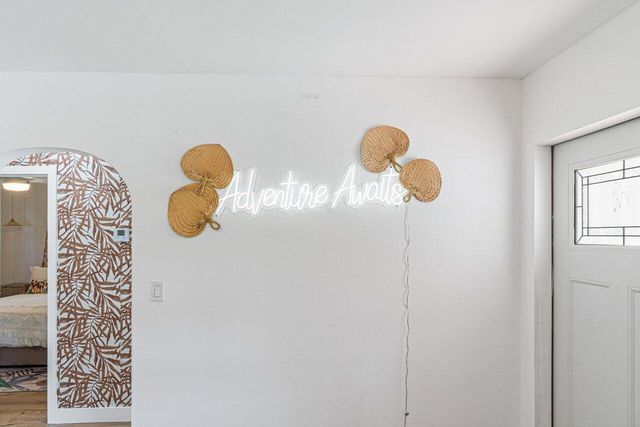 423 W Ocean Avenue, Lantana, FL 33462