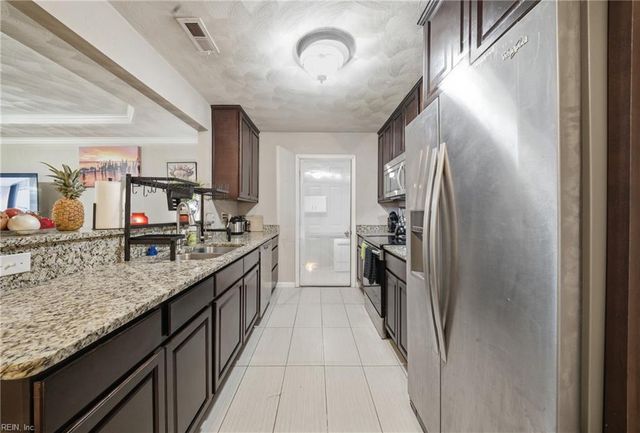 848 Benwood RD, Norfolk, VA 23502