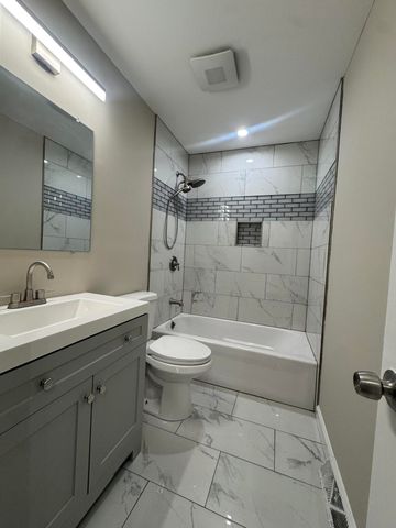 4114 Hawthorne Street, East Chicago, IN 46312