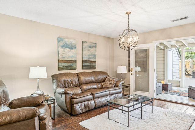 337 Spoonbill Lane, Mount Pleasant, SC 29464