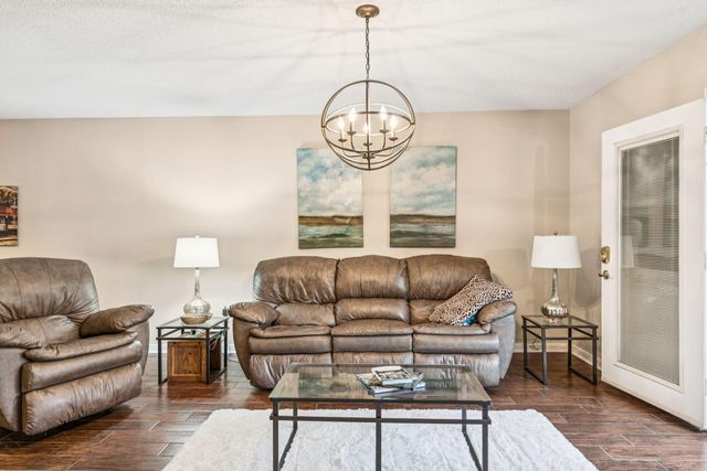 337 Spoonbill Lane, Mount Pleasant, SC 29464