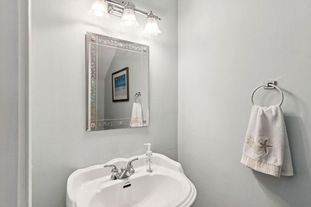 337 Spoonbill Lane, Mount Pleasant, SC 29464