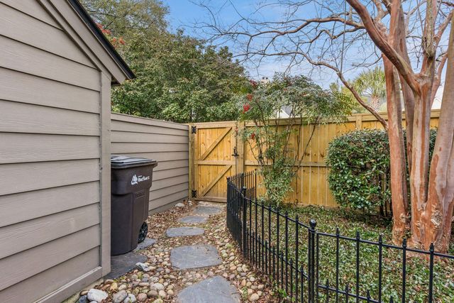 337 Spoonbill Lane, Mount Pleasant, SC 29464