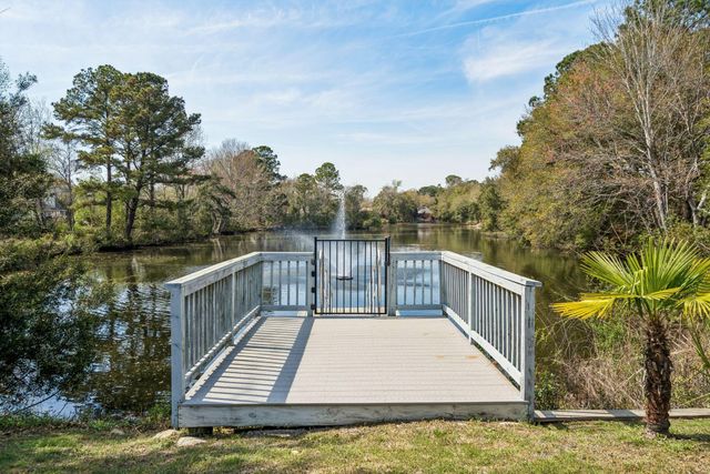 337 Spoonbill Lane, Mount Pleasant, SC 29464