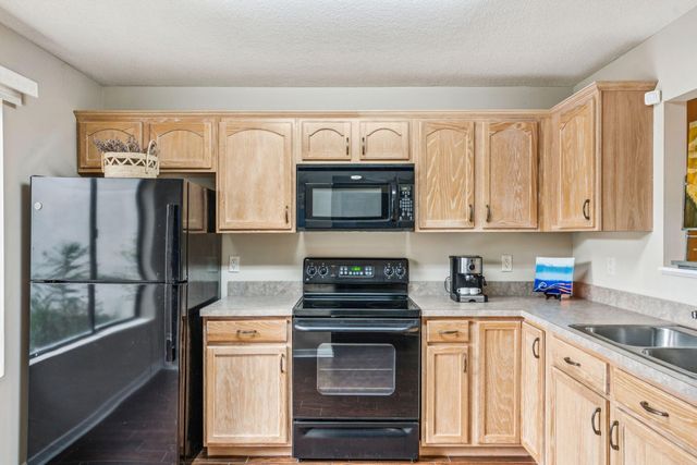 337 Spoonbill Lane, Mount Pleasant, SC 29464