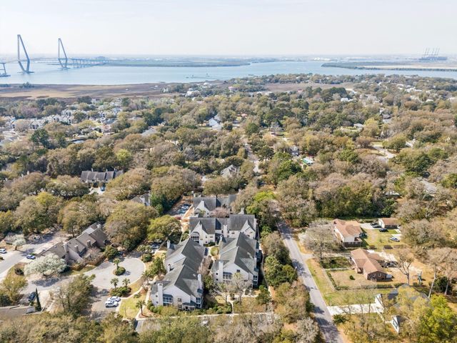 337 Spoonbill Lane, Mount Pleasant, SC 29464