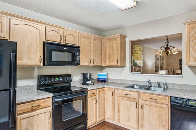 337 Spoonbill Lane, Mount Pleasant, SC 29464