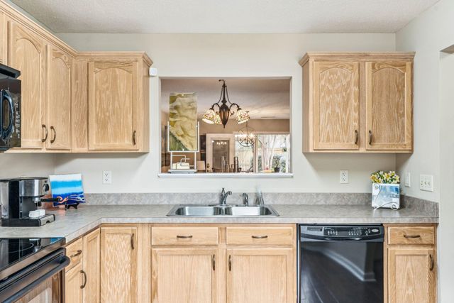 337 Spoonbill Lane, Mount Pleasant, SC 29464