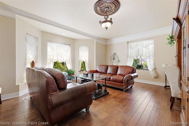 328 S Broadway Street, Lake Orion, MI 48362