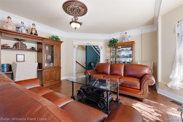 328 S Broadway Street, Lake Orion, MI 48362