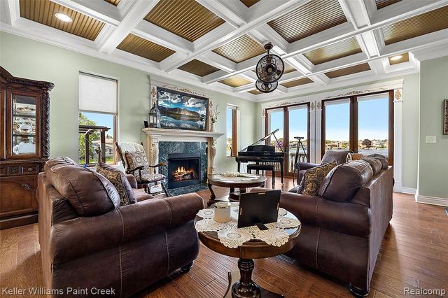 328 S Broadway Street, Lake Orion, MI 48362