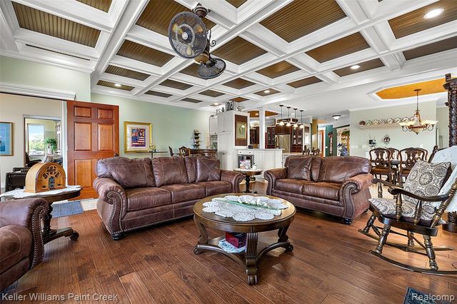 328 S Broadway Street, Lake Orion, MI 48362