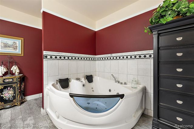 328 S Broadway Street, Lake Orion, MI 48362