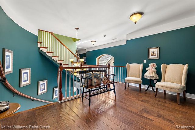 328 S Broadway Street, Lake Orion, MI 48362