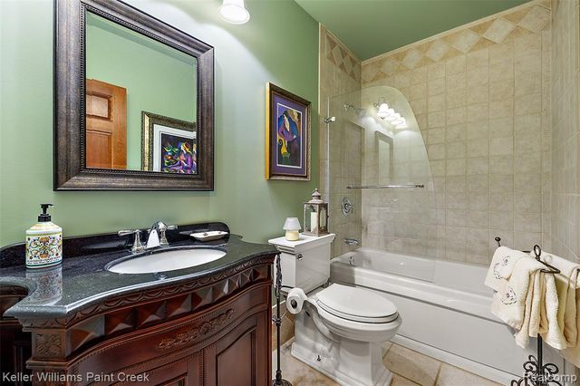 328 S Broadway Street, Lake Orion, MI 48362