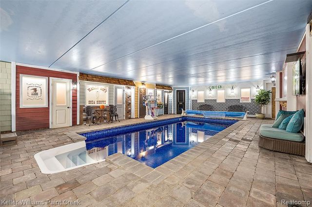 328 S Broadway Street, Lake Orion, MI 48362