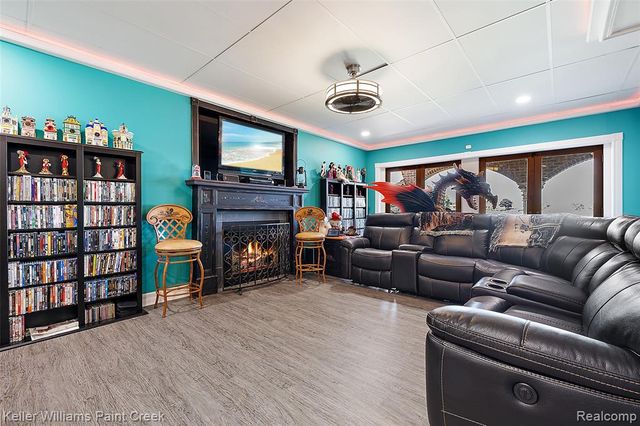 328 S Broadway Street, Lake Orion, MI 48362