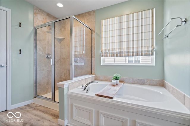 6638 Keepsake Drive, Whitestown, IN 46075