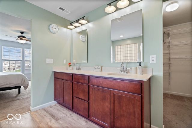 6638 Keepsake Drive, Whitestown, IN 46075