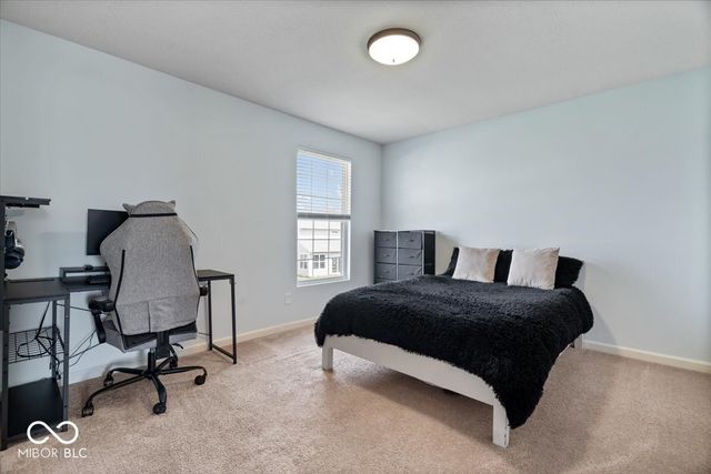 6638 Keepsake Drive, Whitestown, IN 46075