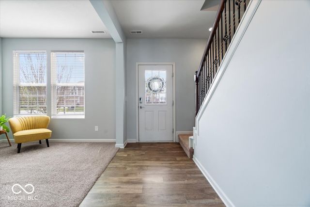 6638 Keepsake Drive, Whitestown, IN 46075