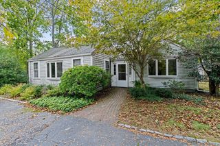 89 Ripley Rd, Cohasset, MA 02025