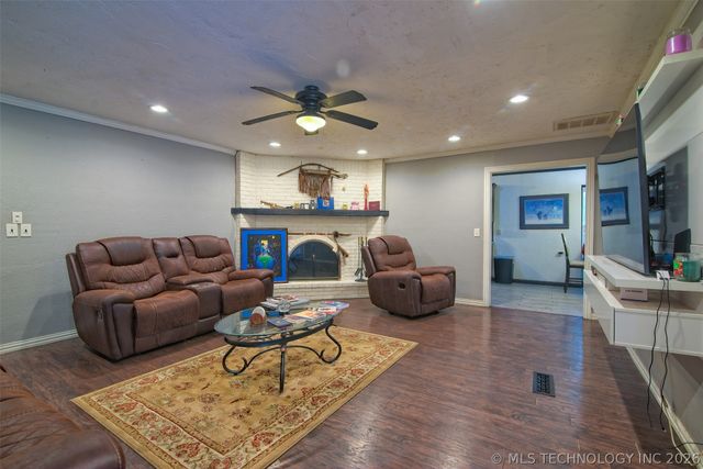 4859 S 68th East Avenue, Tulsa, OK 74145