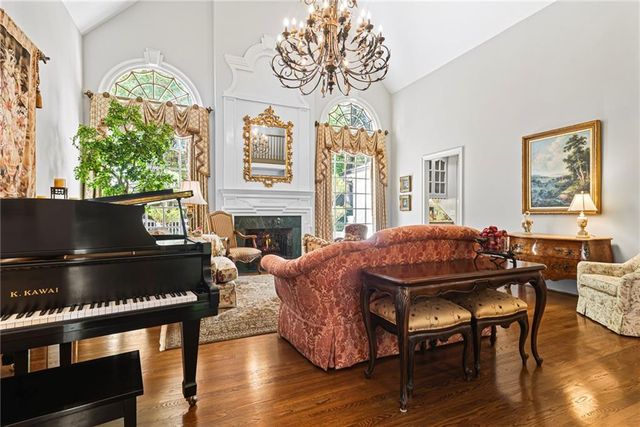 885 Carlton Ridge NE, Atlanta, GA 30342